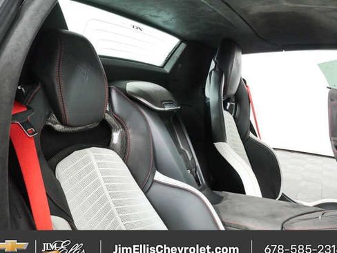 Used 2023 Chevrolet Corvette Stingray Premium Conv w/ Z51 Performance Package RWD image 19