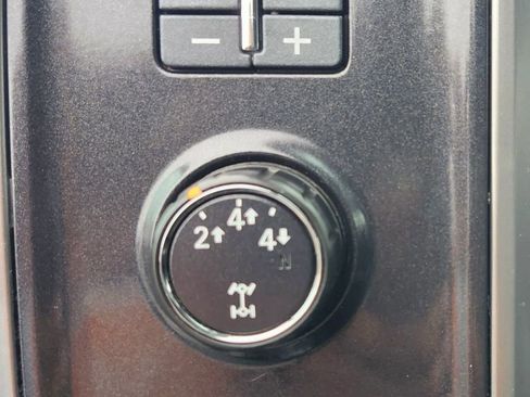 Used 2015 Chevrolet Silverado 2500 LTZ w/ LTZ Plus Package image 22