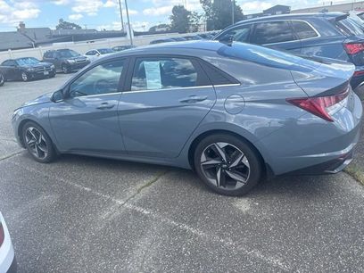 Used 2022 Hyundai Elantra Limited