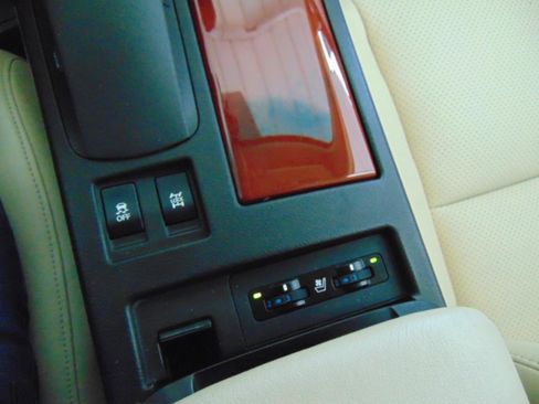 Used 2012 Lexus RX 350 AWD w/ Premium Pkg image 29