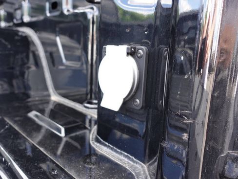 Used 2024 Chevrolet Silverado 1500 LT AWD/4WD image 26