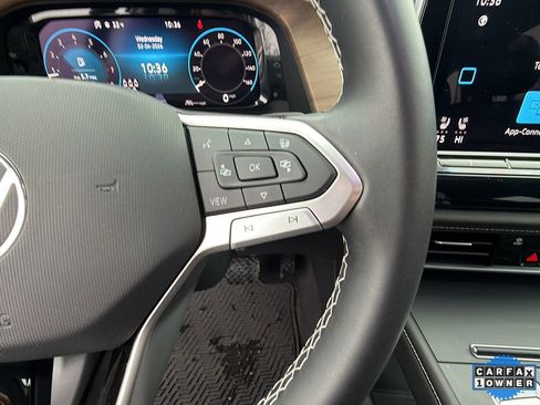 Used 2024 Volkswagen Atlas SE image 30