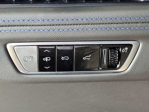 New 2026 Cadillac Escalade IQL Sport 1 w/ LPO, ONYX Package AWD/4WD image 13