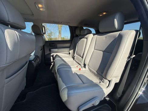 Used 2015 Toyota Sequoia SR5 w/ Premium Package image 14