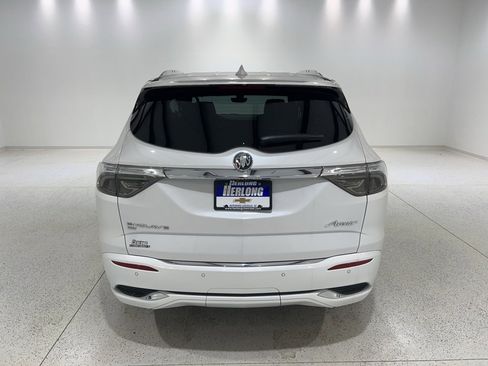 Used 2024 Buick Enclave Avenir w/ Avenir Technology Package image 4