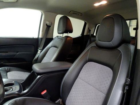 Used 2016 Chevrolet Colorado Z71 image 23