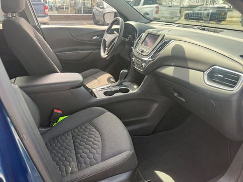 Used 2020 Chevrolet Equinox LT image 18