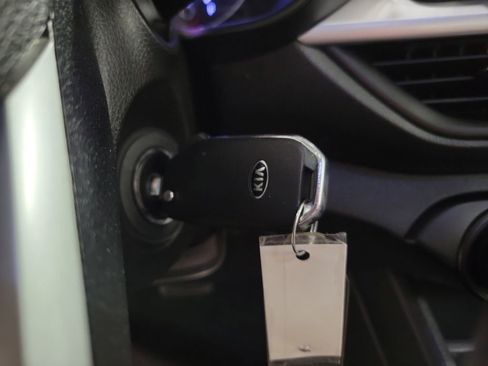 Used 2020 Kia Forte Sedan FWD image 16