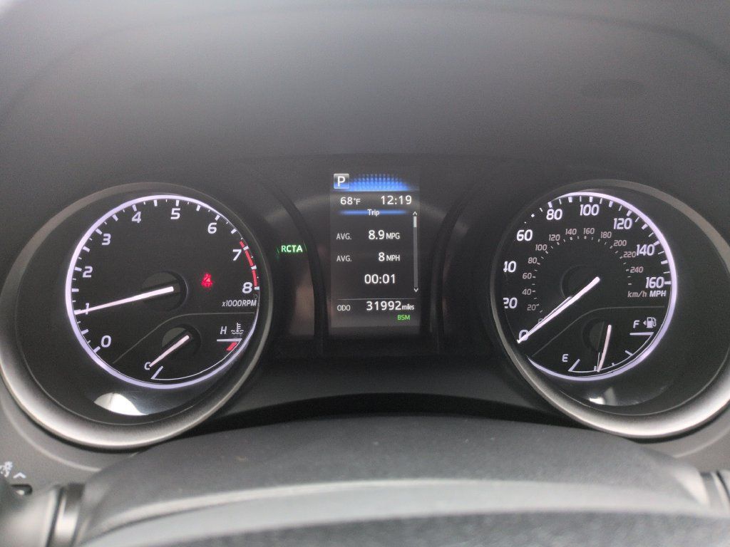 Used 2024 Toyota Camry SE w/ Cold Weather Package FWD image 15