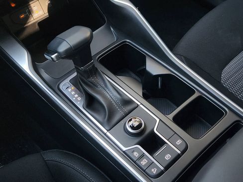 New 2026 Kia Sorento LX FWD image 18