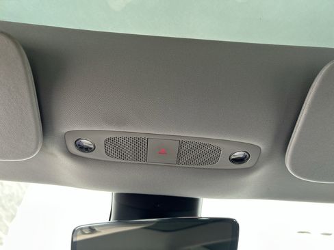 Used 2018 Tesla Model 3 Long Range image 26