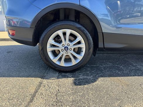 Used 2018 Ford Escape SE w/ SE Sync 3 Package FWD image 10
