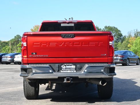 Used 2024 Chevrolet Silverado 2500 LTZ w/ LTZ Plus Package image 8