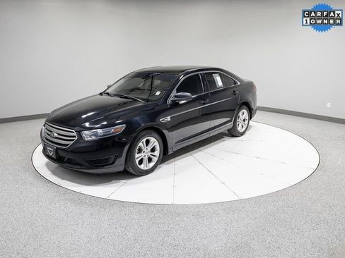 Used 2018 Ford Taurus SE image 31