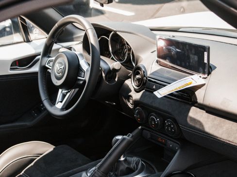 New 2026 MAZDA MX-5 Miata Club w/ Brembo/BBS Recaro Package RWD image 26