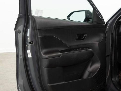 Used 2025 Hyundai Kona SEL image 6