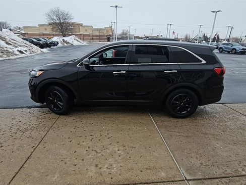 Used 2019 Kia Sorento L image 6
