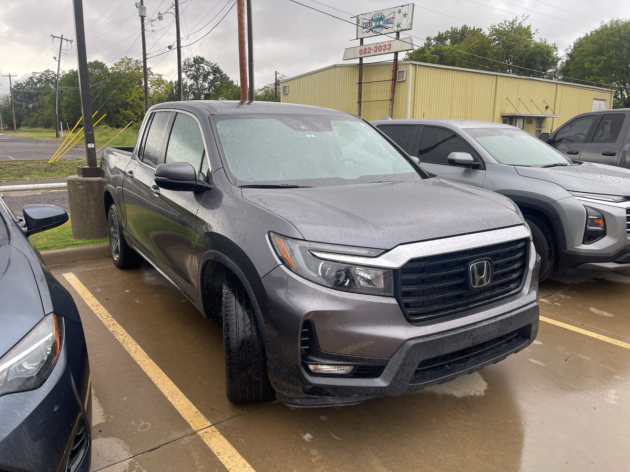 Used 2023 Honda Ridgeline RTL image 2