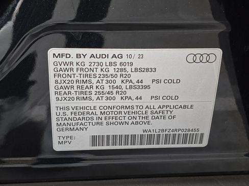 Used 2024 Audi Q4 e-tron Premium Plus AWD/4WD image 38