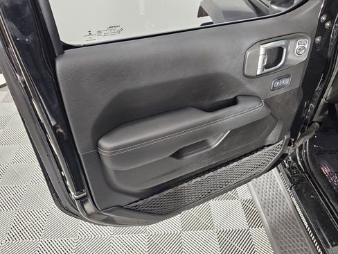 Used 2022 Jeep Wrangler Unlimited Sahara 4xe image 18