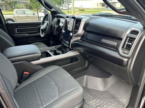 Used 2025 RAM 3500 Big Horn AWD/4WD image 22