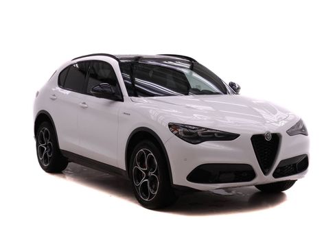 New 2026 Alfa Romeo Stelvio Sprint image 2