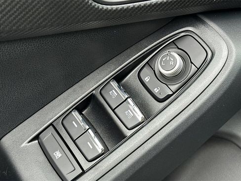 Certified 2025 Subaru Crosstrek 2.5i Limited w/ Popular Package #4A image 12