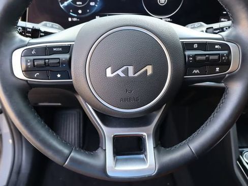 Used 2023 Kia Sportage SX FWD image 11