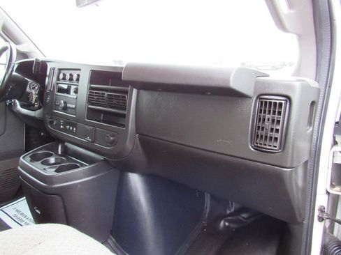 Used 2021 Chevrolet Express 3500 w/ Power Convenience Package RWD image 15