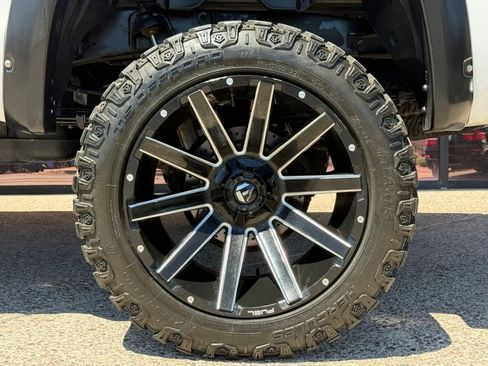 Used 2017 Toyota Tundra SR5 AWD/4WD image 28
