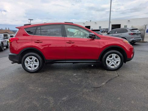 Used 2015 Toyota RAV4 LE AWD/4WD image 7