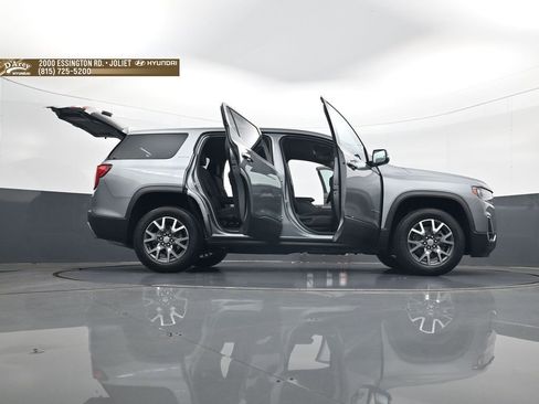 Used 2023 GMC Acadia SLE FWD image 34