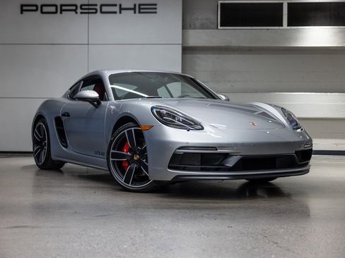 Used 2024 Porsche 718 Cayman GT4 image 8