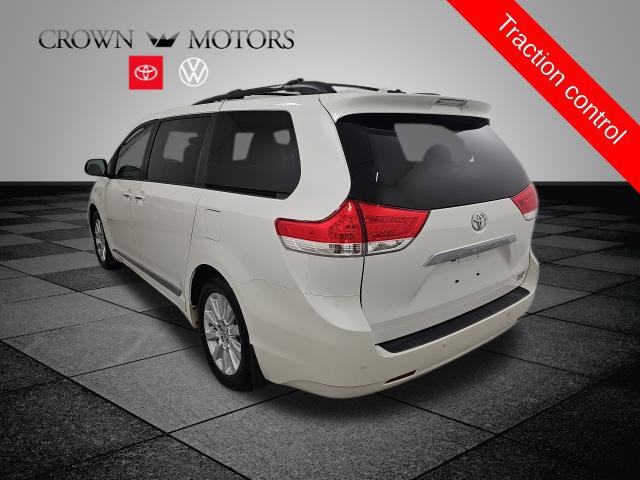 Used 2013 Toyota Sienna Limited w/ Premium Pkg AWD/4WD image 4