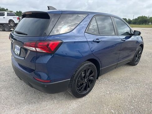 Used 2023 Chevrolet Equinox LS w/ LS Convenience Package FWD image 6