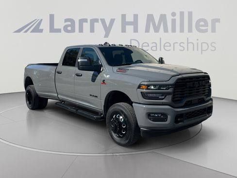 New 2026 RAM 3500 Big Horn AWD/4WD image 7