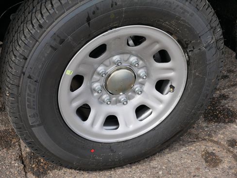 New 2026 GMC Sierra 3500 Pro w/ Convenience Package image 9