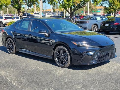 New 2026 Toyota Camry Hybrid image 32
