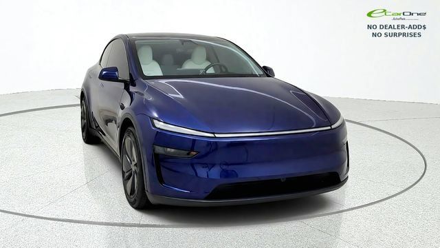 Used 2026 Tesla Model Y AWD image 2