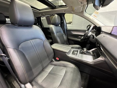 Used 2024 MAZDA CX-90 Plug-In Hybrid w/ Premium Pkg AWD/4WD image 38