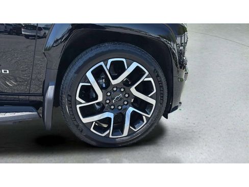Used 2024 Chevrolet Silverado EV RST AWD/4WD image 25