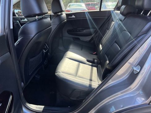 Used 2018 Kia Sportage EX image 26