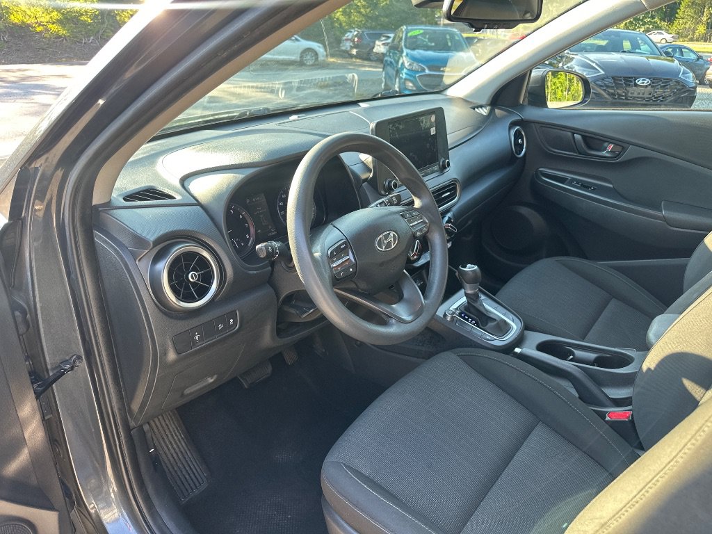 Used 2022 Hyundai Kona SEL FWD image 12