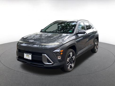 Used 2025 Hyundai Kona SEL image 3