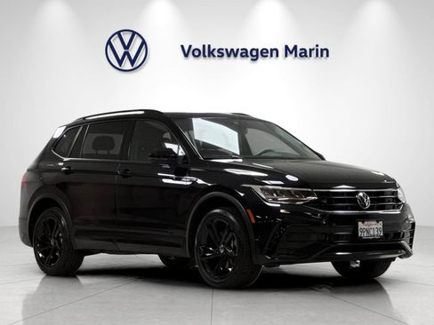 Used 2024 Volkswagen Tiguan SE R-Line FWD image 7