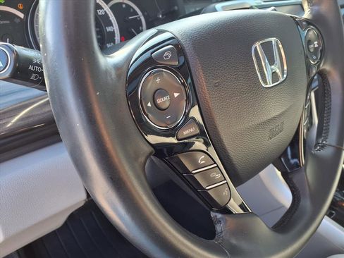 Used 2016 Honda Accord EX-L image 10