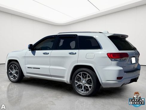 Used 2020 Jeep Grand Cherokee Overland AWD/4WD image 4