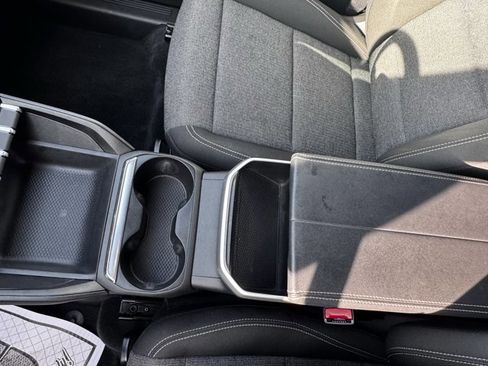 Used 2025 GMC Terrain Elevation image 18