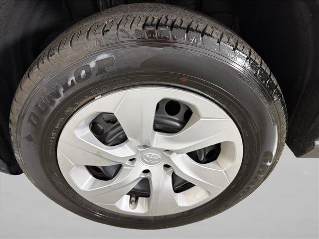 Used 2024 Toyota RAV4 LE FWD image 11
