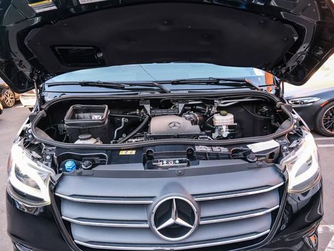 Used 2023 Mercedes-Benz Sprinter 3500 image 27